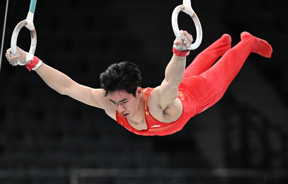 体操明星选手受伤退赛，引发热议