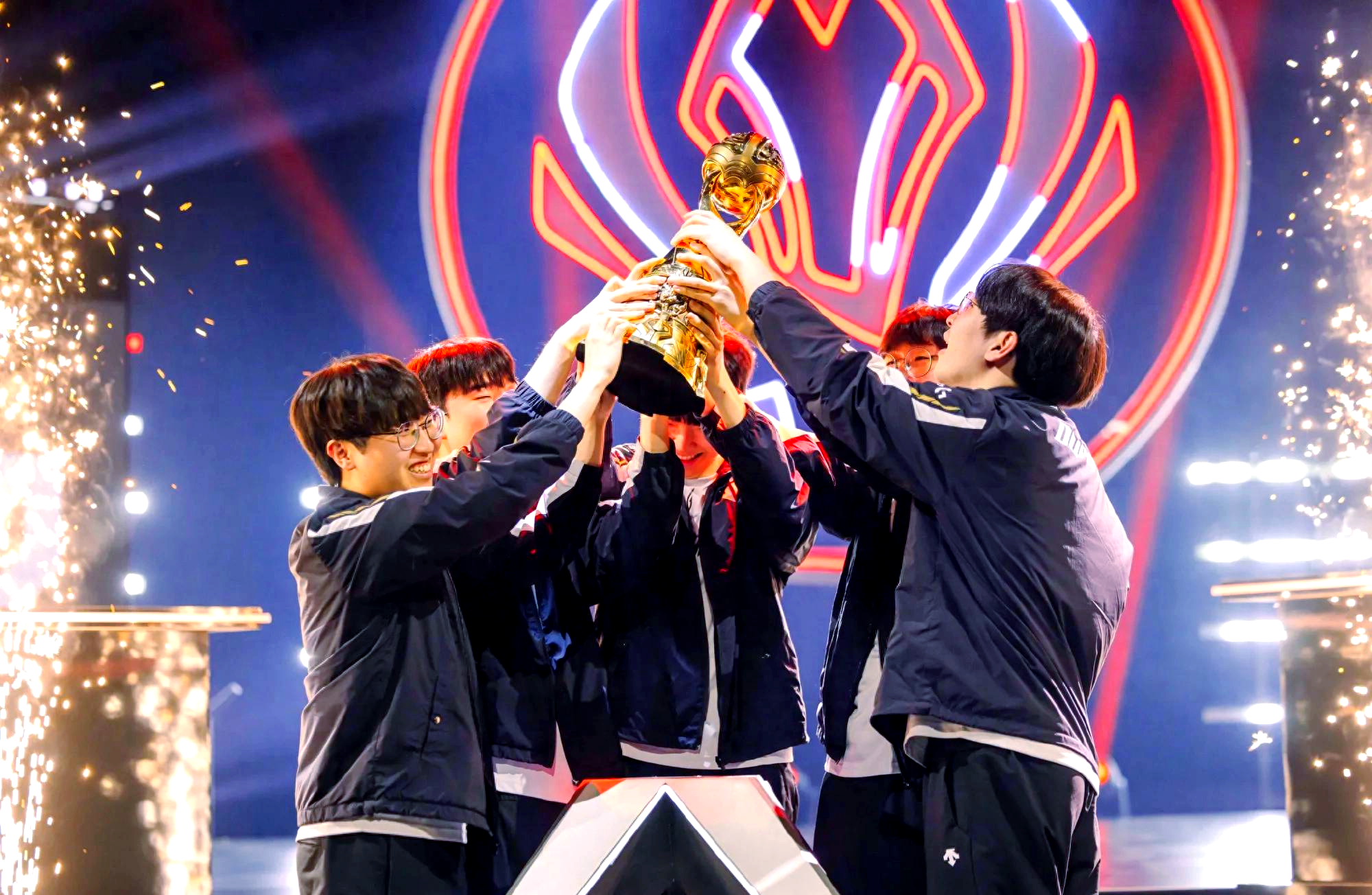 世界杯战队状态火热,誓夺总冠军的简单介绍 世界杯战队状态火热,誓夺总冠军的简单介绍