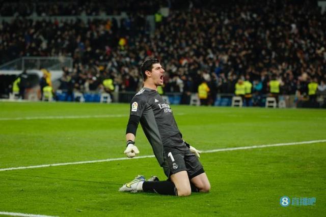 关于德国翻盘AC米兰，库尔图瓦状态火热的信息