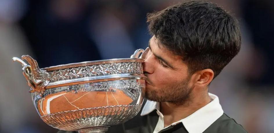 温网横扫拉沃尔杯,蒂姆带队取胜 温网横扫拉沃尔杯,蒂姆带队取胜