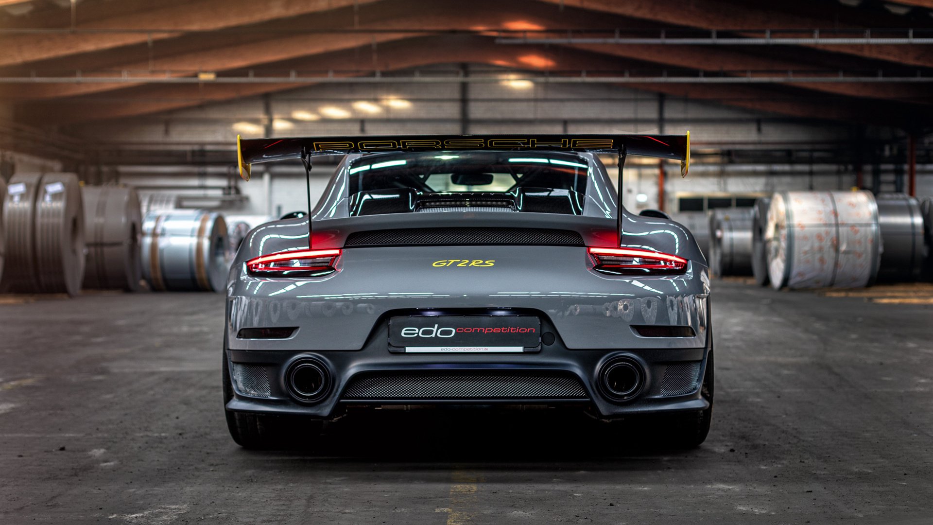 蒙特利尔弯道与安菲尔德看台，当维特尔的积分榜压制了利物浦的冠军梦