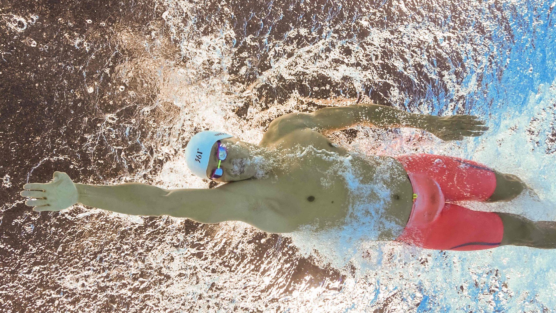 当法国蜘蛛侠穿梭纽约丛林，魔术vs尼克斯焦点战，文班亚马用38分颠覆所有质疑