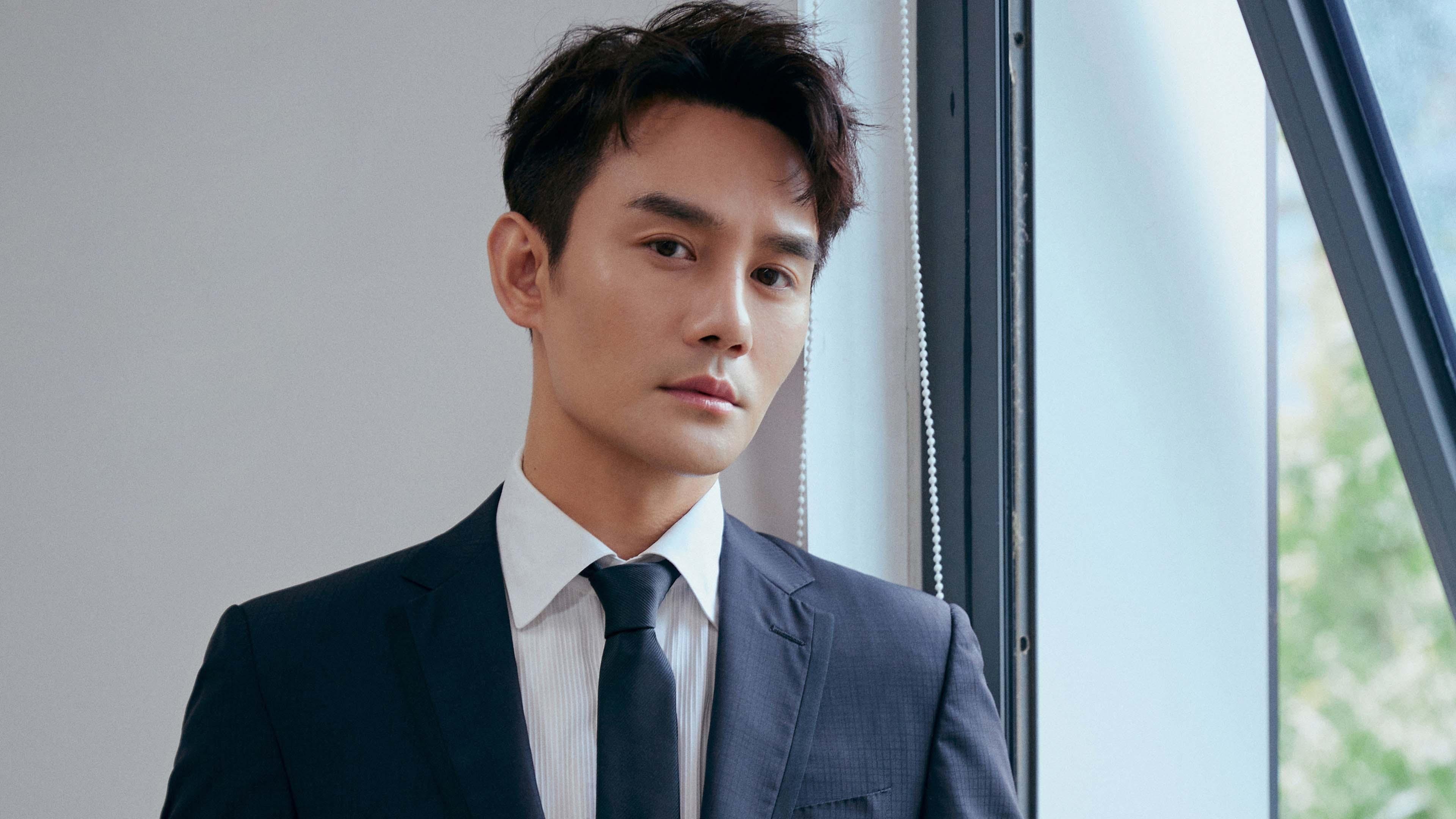 跨越时空的对决，当黄黑军团遭遇咖啡军团，库尔图瓦的指尖改写天命