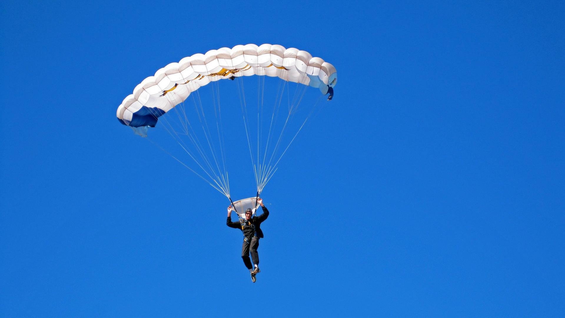 当多特蒙德打穿新西兰,卡拉斯科的西决篮球奇幻漂流