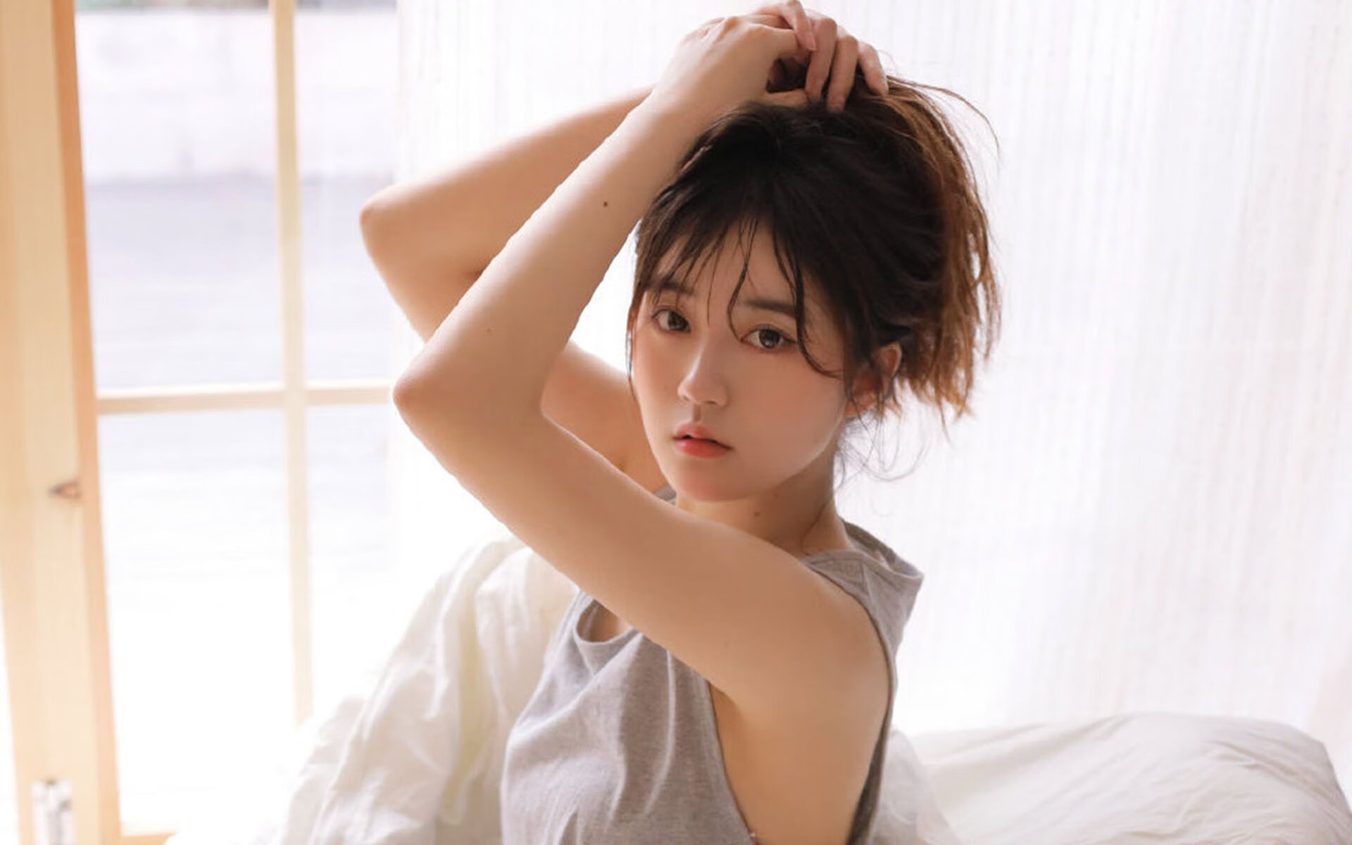 冰原惊雷，莱万多夫斯基的节奏革命与E组新秩序
