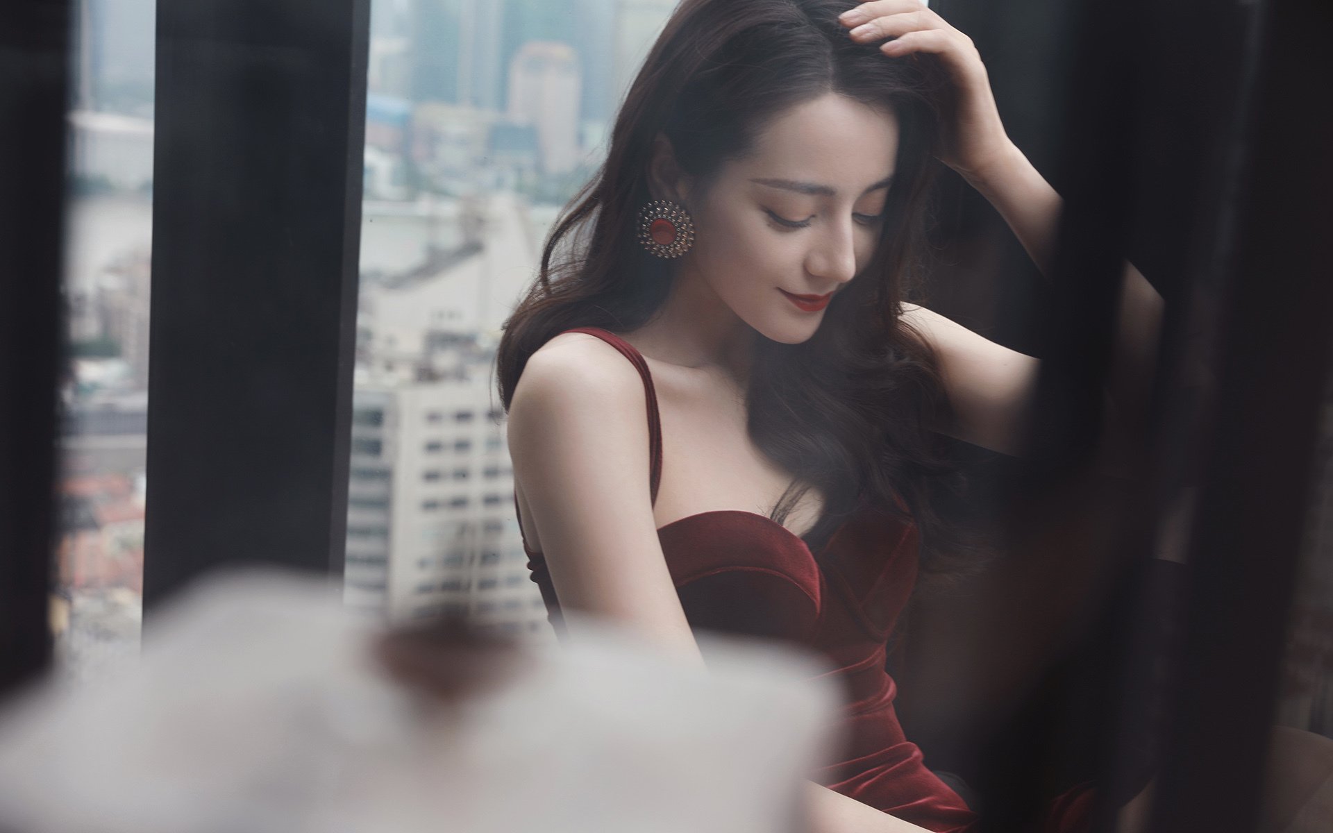 F组死亡之局，奥地利铁骑碾压阿联酋，格列兹曼独造三球引爆火药桶